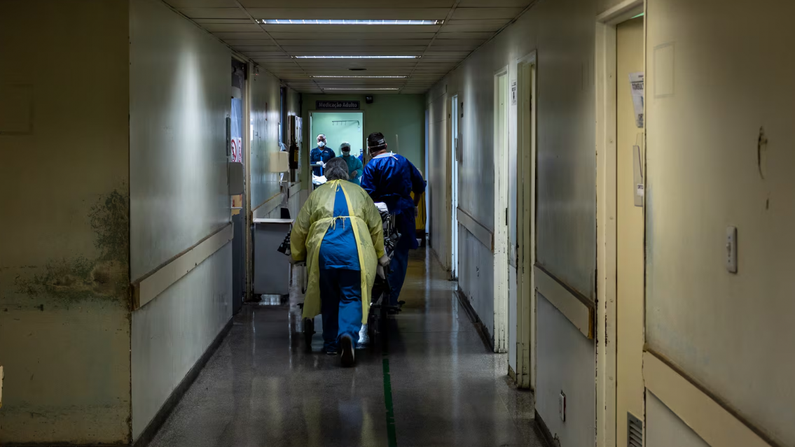 Le dieron un puntazo a una embarazada y su bebé está en terapia intensiva