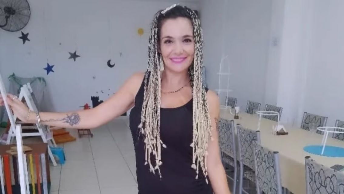 Mensajes de WhatsApp y una relación violenta: las sospechas sobre el choque en el que murió una mujer