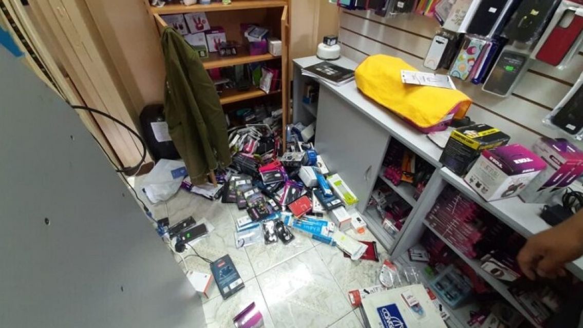 Intentaron robar un local de celulares a una cuadra de la municipalidad de Monterrico