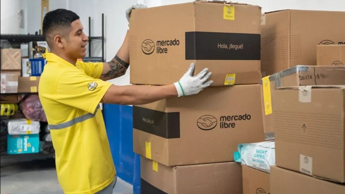 Más de un millón de pesos por mes: cómo ser repartidor de Mercado Libre