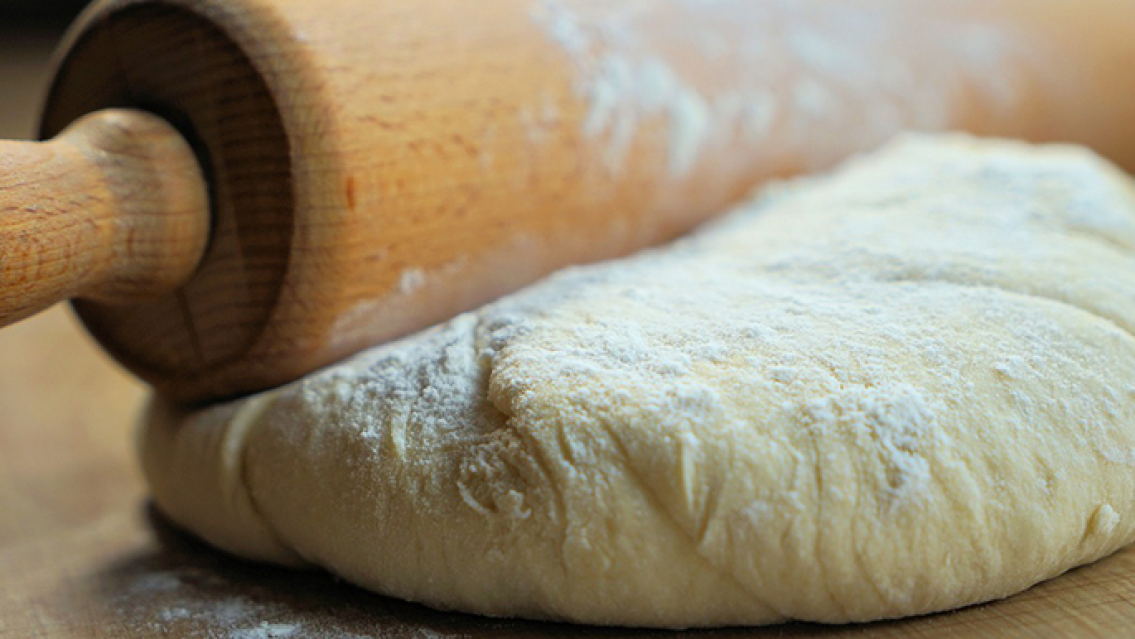 Le deb�a plata y no tuvo mejor idea que asesinarlo, lo descuartiz�