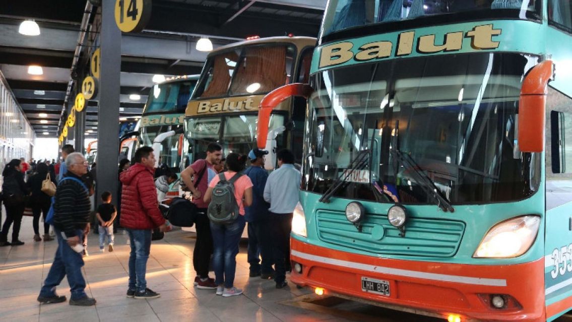 Aumentan los precios de pasajes de larga distancia por las Fiestas de Fin de A�o