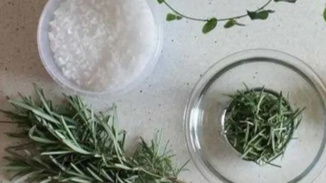  C�mo usar romero y sal para atraer buena fortuna en Navidad