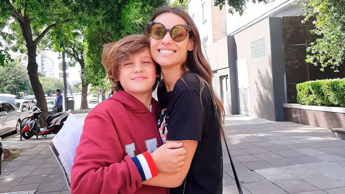 Confundieron al hijo de Pampita con Icardi por su nuevo look