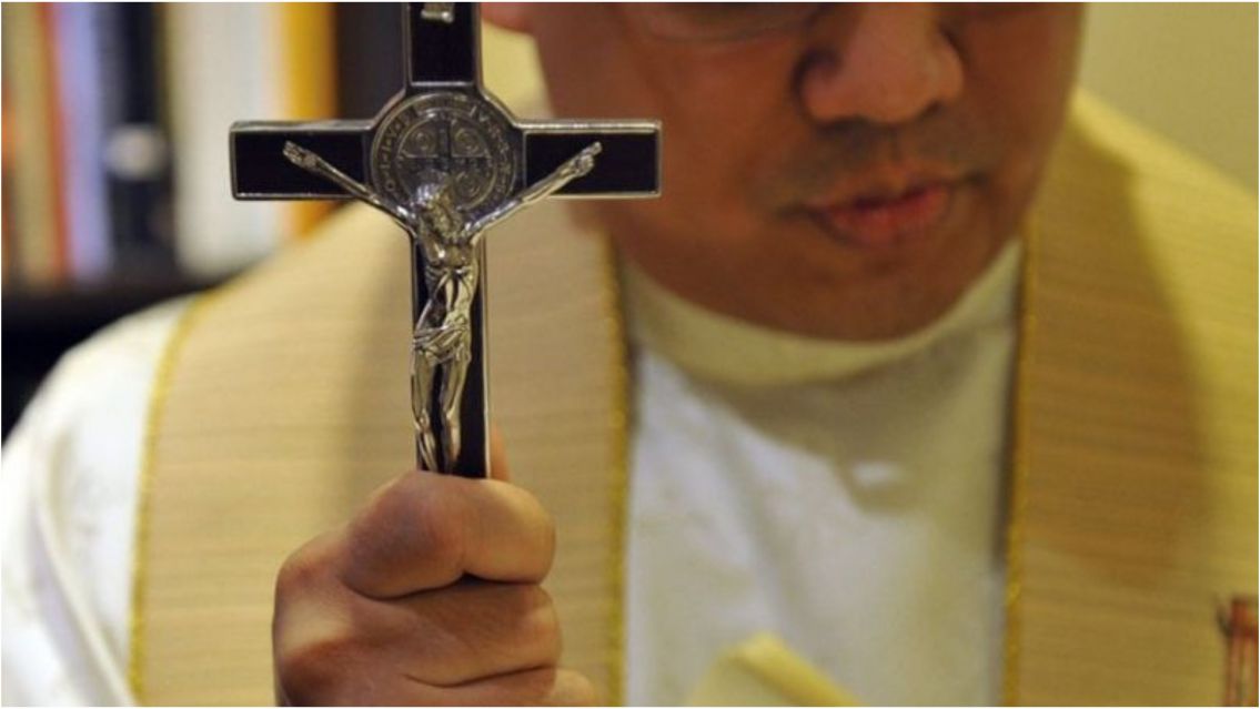 Le hicieron un exorcismo a una nenita salteña en el Materno Infantil