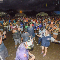 Norteña se puso hasta el moño en el baile y "se hizo encima" (del 2)