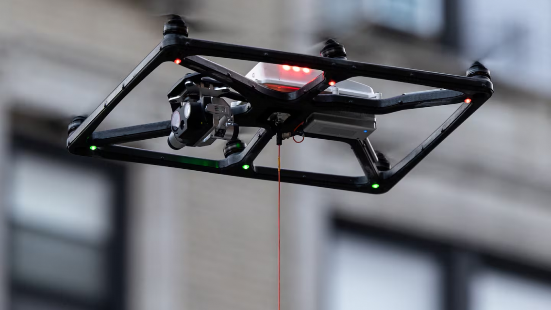 A un nene se le cayó un drone encima y quedó al borde de la muerte