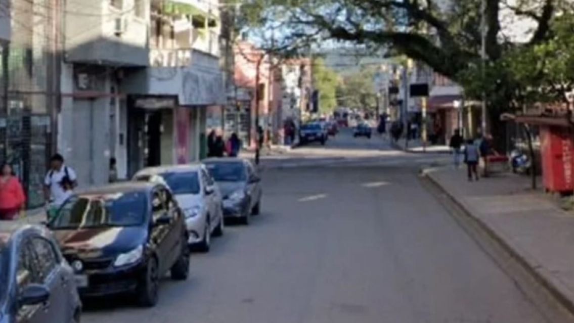 En pleno centro de San Salvador: agarraron a un tipo acusado de abuso 