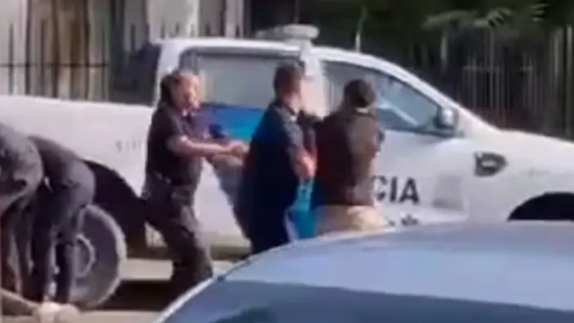 Iba en el auto con su mamá, chocó y ella murió. Se negó al test de alcoholemia