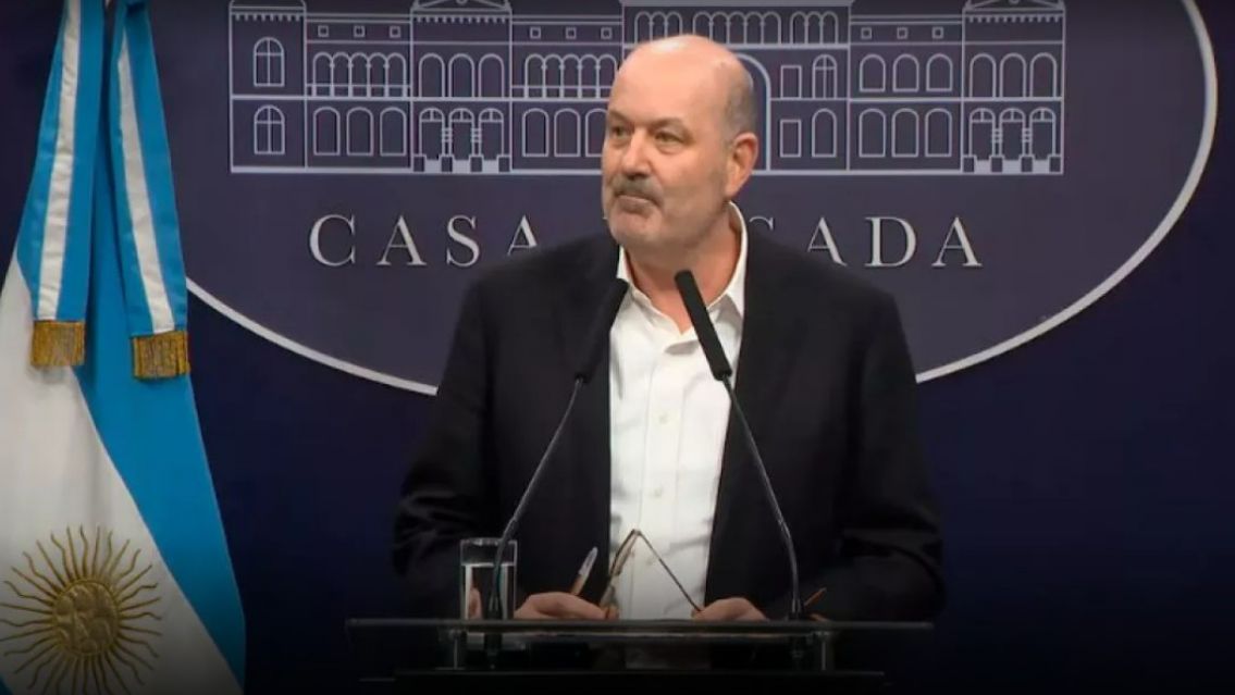 Nación anunció que le realizarán a los empleados estatales exámenes de idoneidad