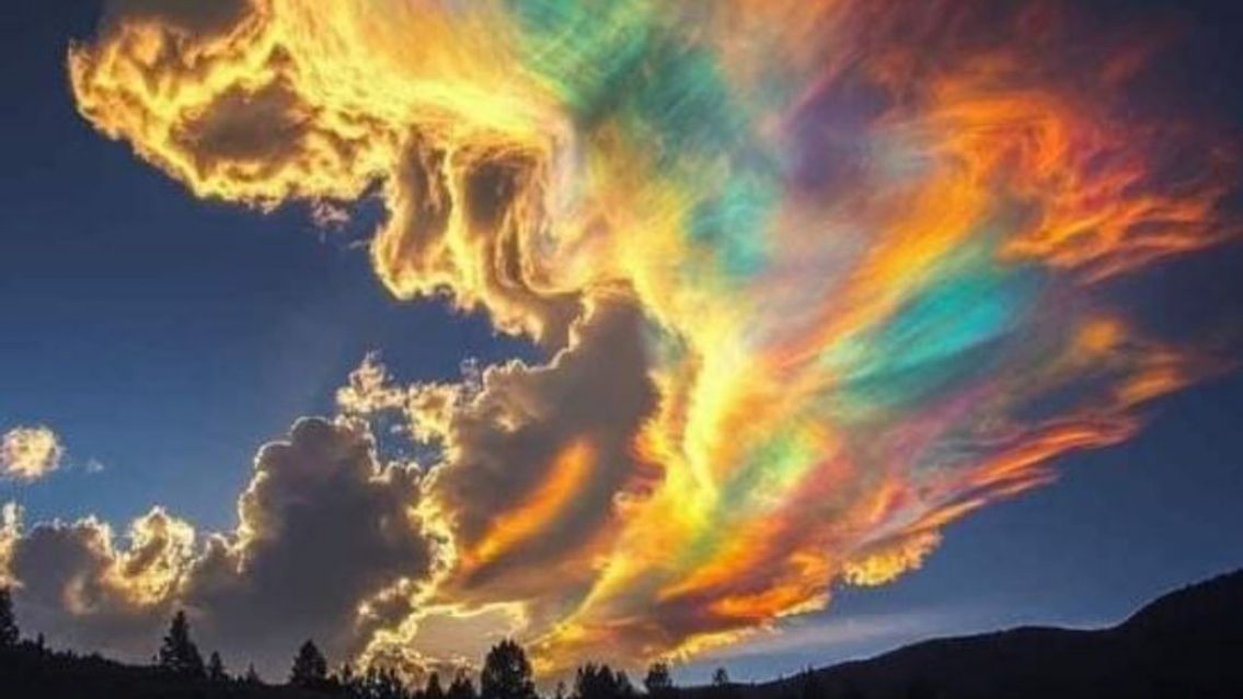 El extra�o arco�ris de fuego que estall� en cielos norte�os