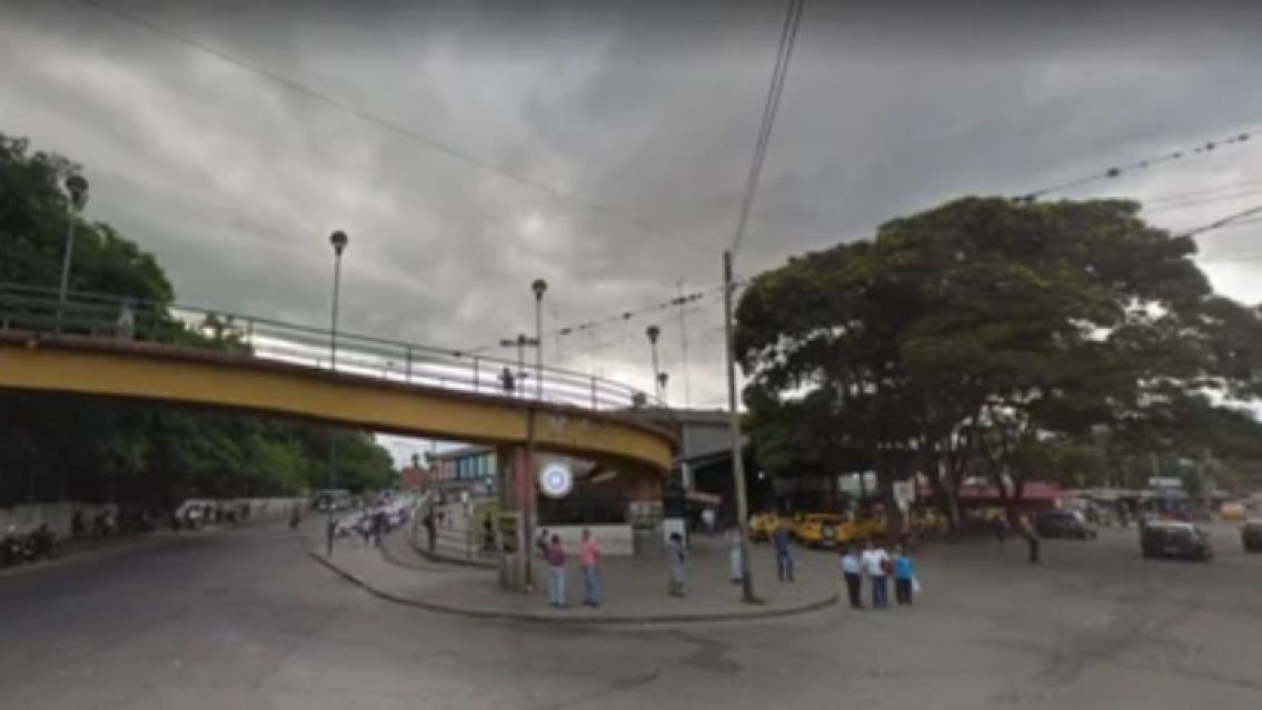 Se�ora iba con 600 mil pesos por la vieja terminal y se los robaron: as� la distrajeron