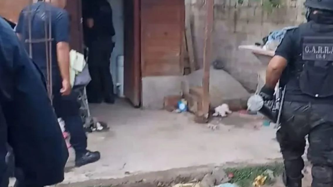 Atraparon a los juje�os que atacaron a una chica trans en La Ovejer�a