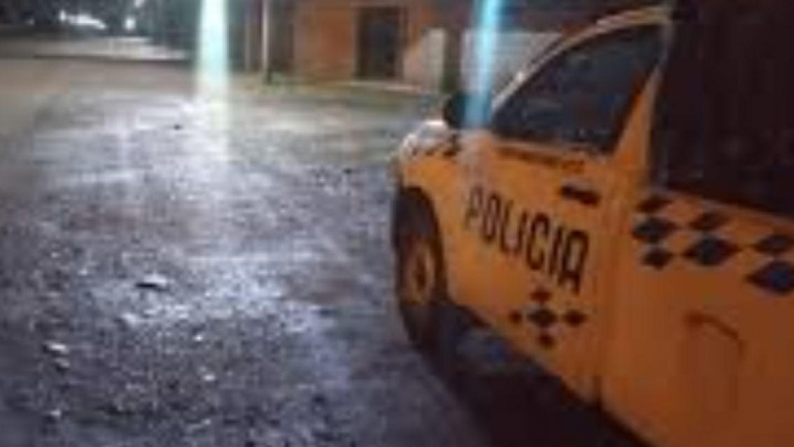 Agarraron a un chorro juje�o y le hicieron cosas horribles hasta que lleg� la polic�a