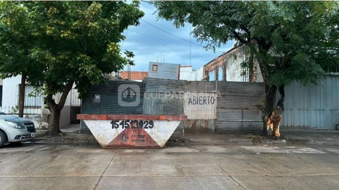 [URGENTE] Muri� un obrero en plena obra: se habr�a electrocutado