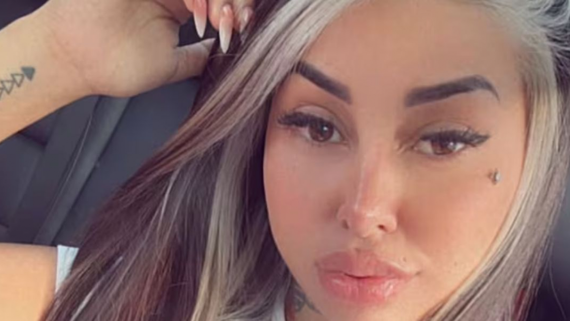 Qué le pasó a Tamara Báez que apareció toda hinchada