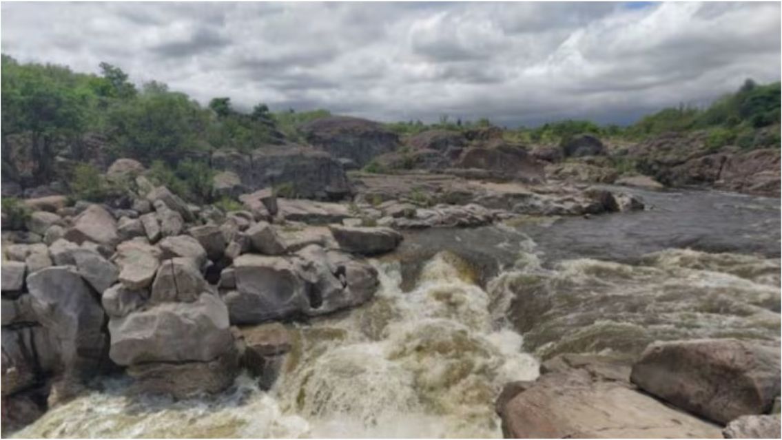 Fue al río y terminó internado de urgencia: tiene 17 años