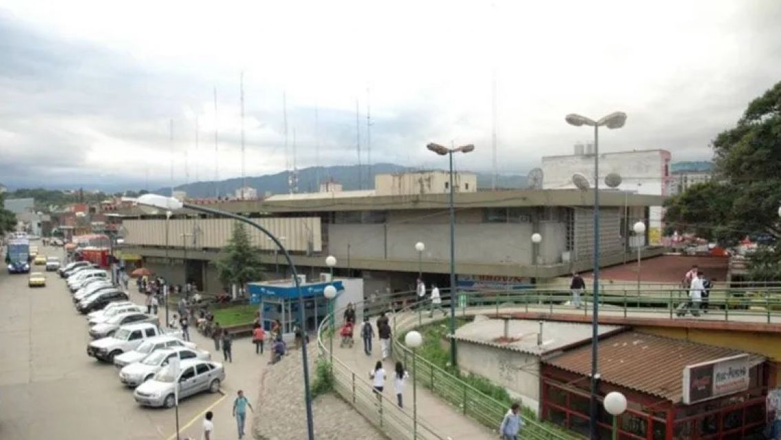 La nueva para chorearte en la vieja terminal: "bolsas de residuos" 