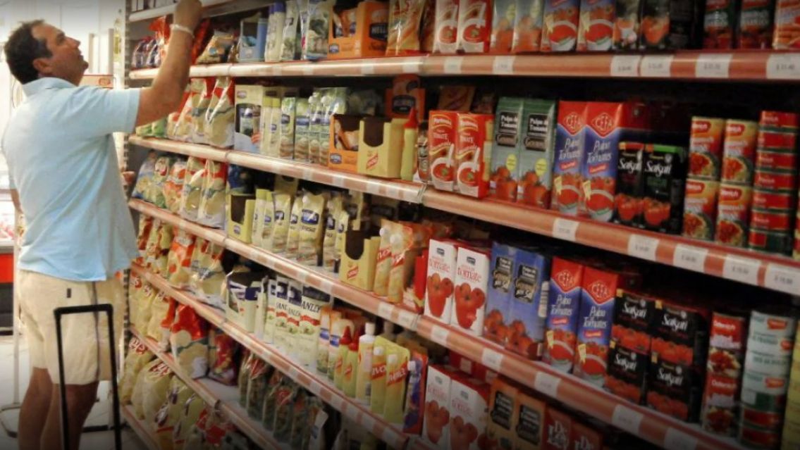 Los comercios deber�n exhibir en las g�ndolas los precios de los productos sin impuestos