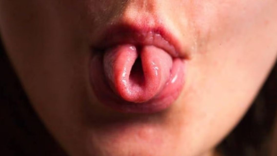 �Qu� significa doblar la lengua seg�n la psicolog�a?