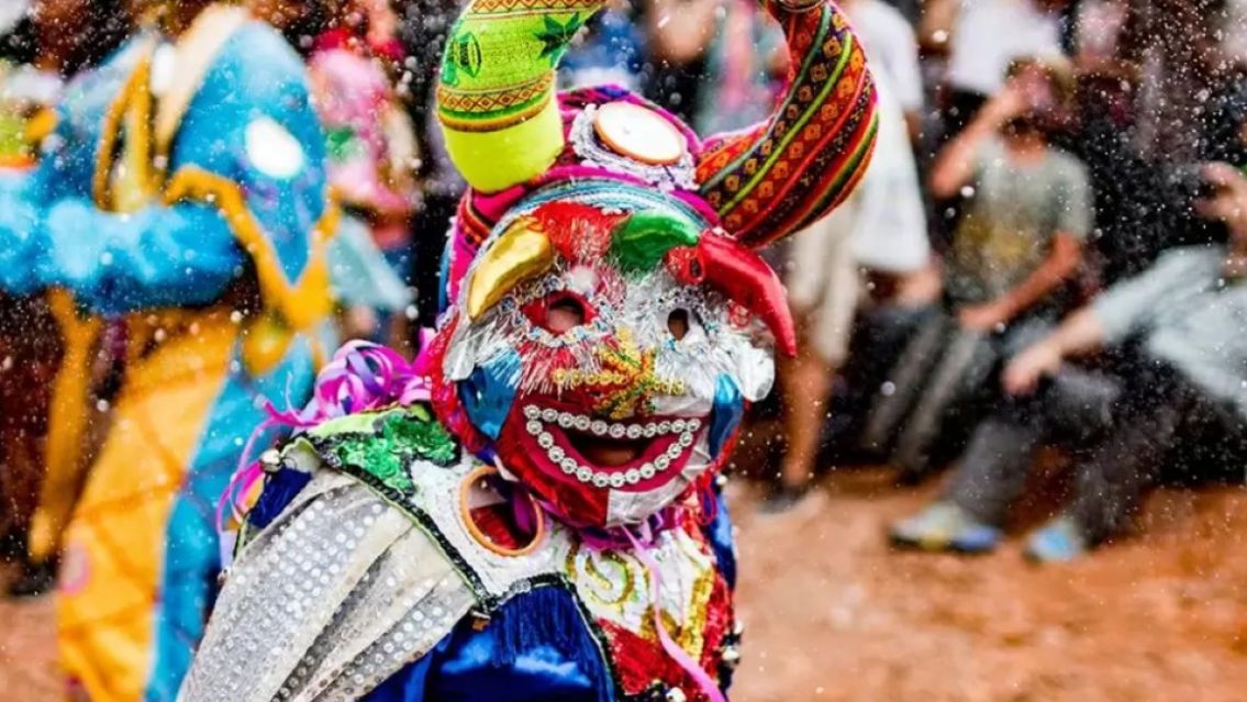 Las comparasas que no estén empadronadas no podrán participar del Carnaval 2025 en Jujuy