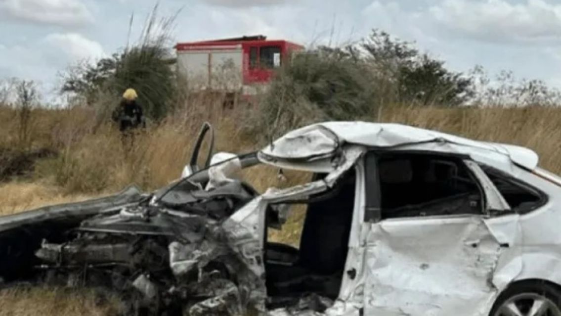 Degolló a su ex, huyó y murió tras chocar de frente contra un camión