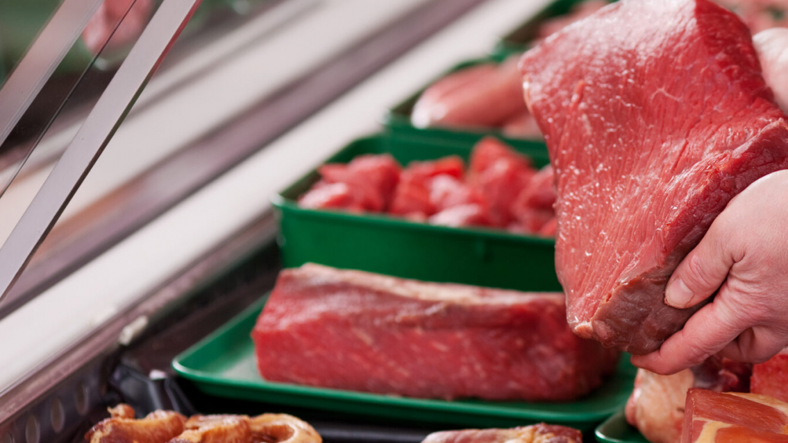 Se desconocieron en la carnicer�a y uno mat� al otro