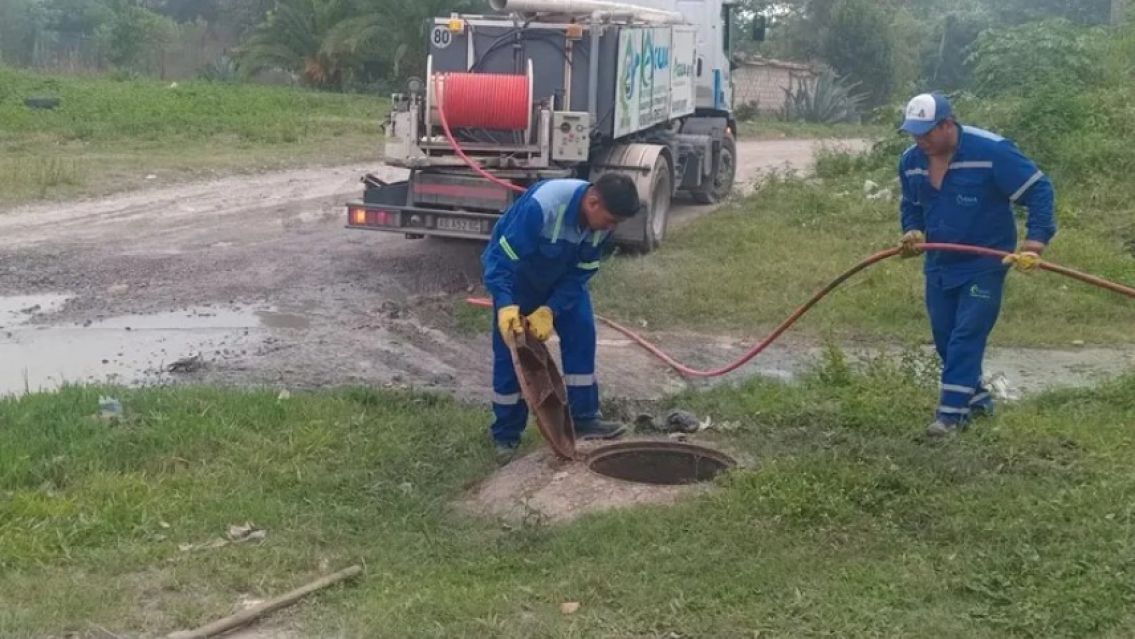 Agua Potable culpó a los vecinos de Palpalá por las cloacas trancadas