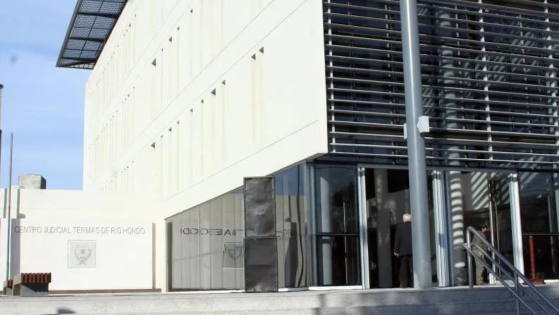 Norteño instigó a una menor y "la obligó" a atentar contra su vida. Pasó lo peor