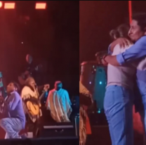 Juje&ntilde;o le pidi&oacute; matrimonio a su amada en un show de Los Kjarkas