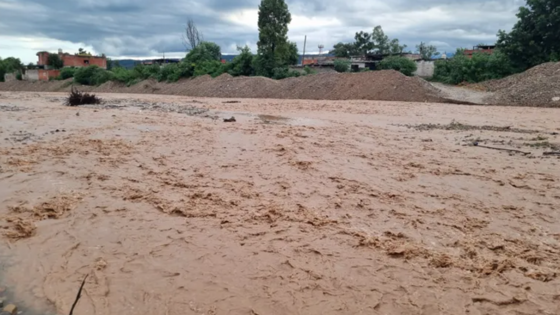 Temporal en Jujuy: 11 familias siguen evacuadas, daños materiales y corte de una ruta