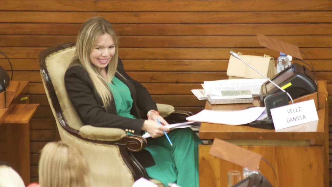 Diputada jujeña critica a Milei mientras ignora a las minorías de Jujuy