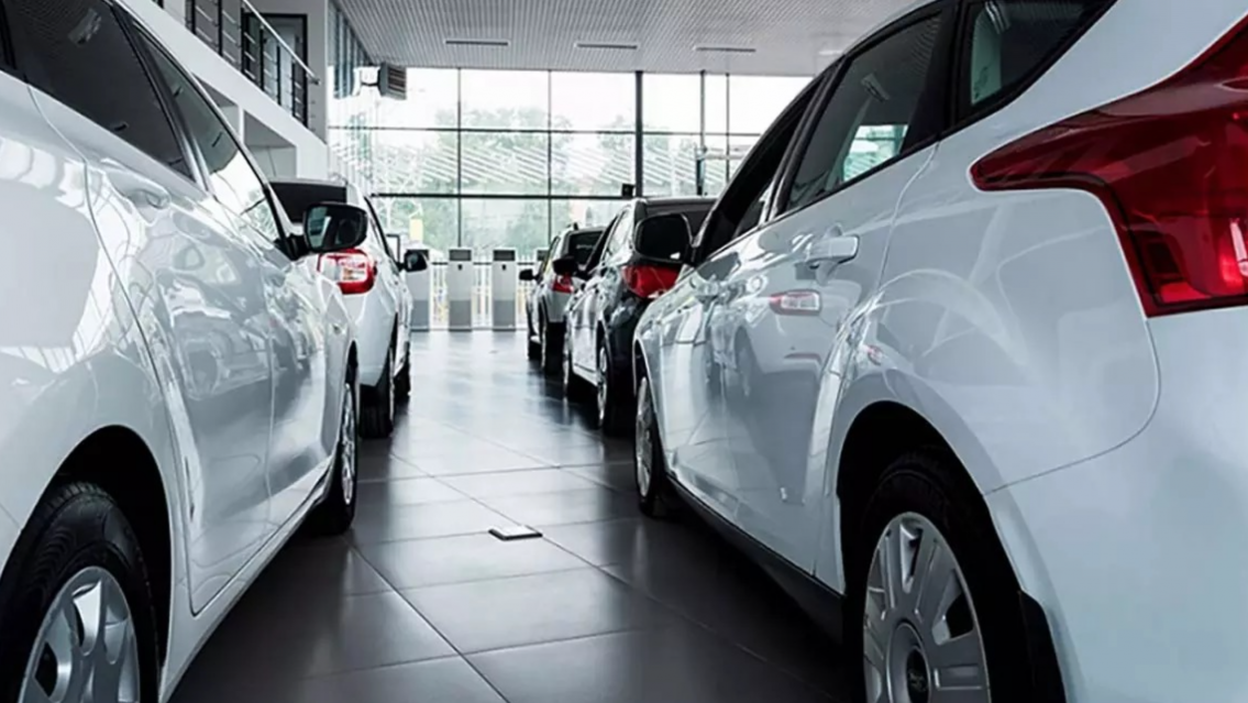 �Bajan los precios de los autos? Anunciar�an la eliminaci�n de impuestos internos