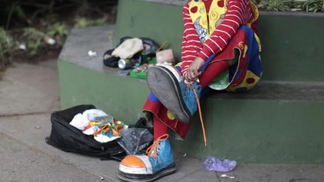 Denuncian a un payaso y animador de Jujuy por estafas: "no me devuelve la plata"