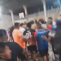 Olimpiadas municipales en Monterrico: se fueron a las piñas