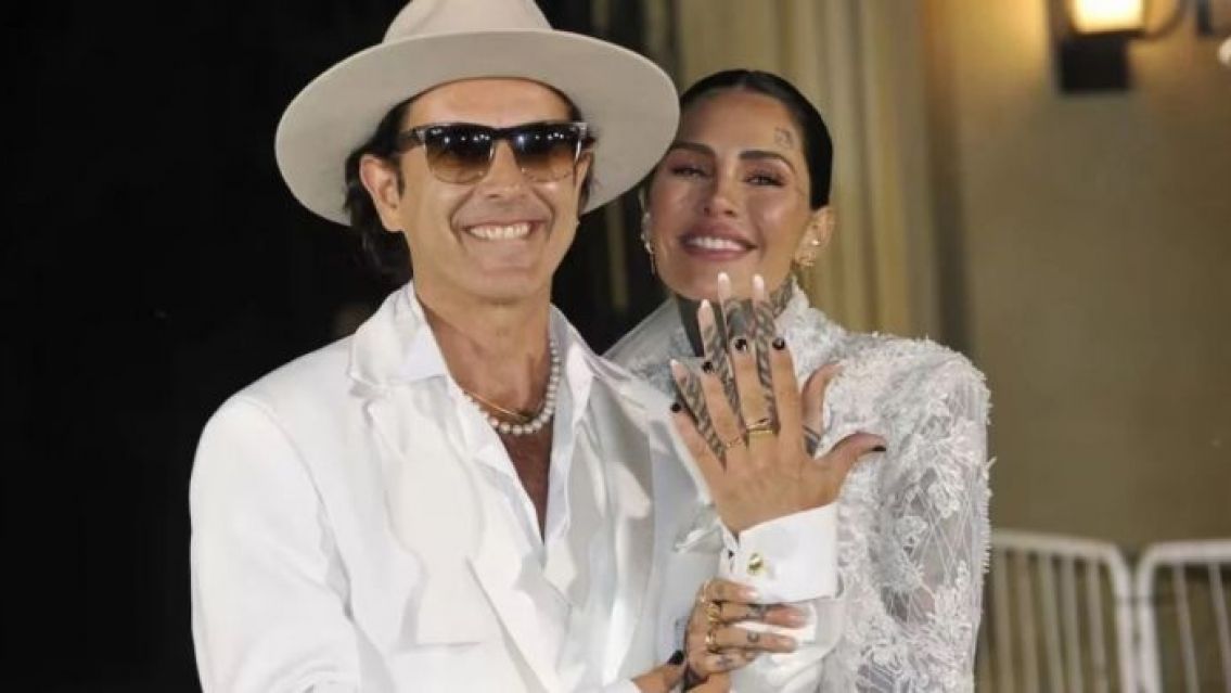 La separaci�n del a�o: Cande Tinelli le cort� a Coti