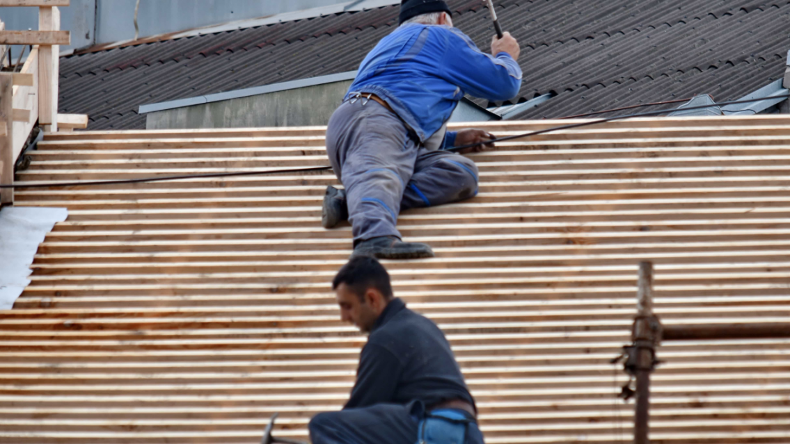 Jujuy: obrero se electrocutó mientras trabajaba en un techo de un hotel de Tilcara