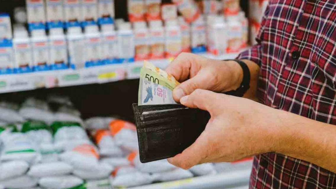El consumo de l�cteos cay� casi 10% en 2024: cu�les fueron los productos con menos ventas
