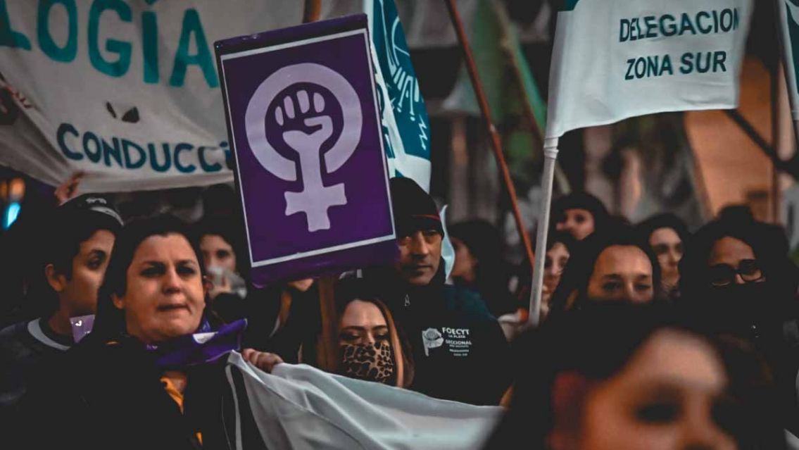 En lo que va del 2025, hubo un femicidio cada 26 horas