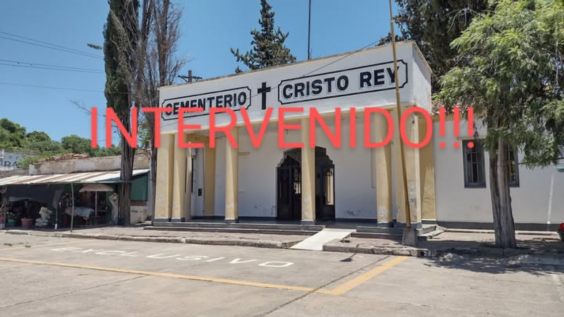 Escándalo en el Cementerio Cristo Rey: quedó intervenido