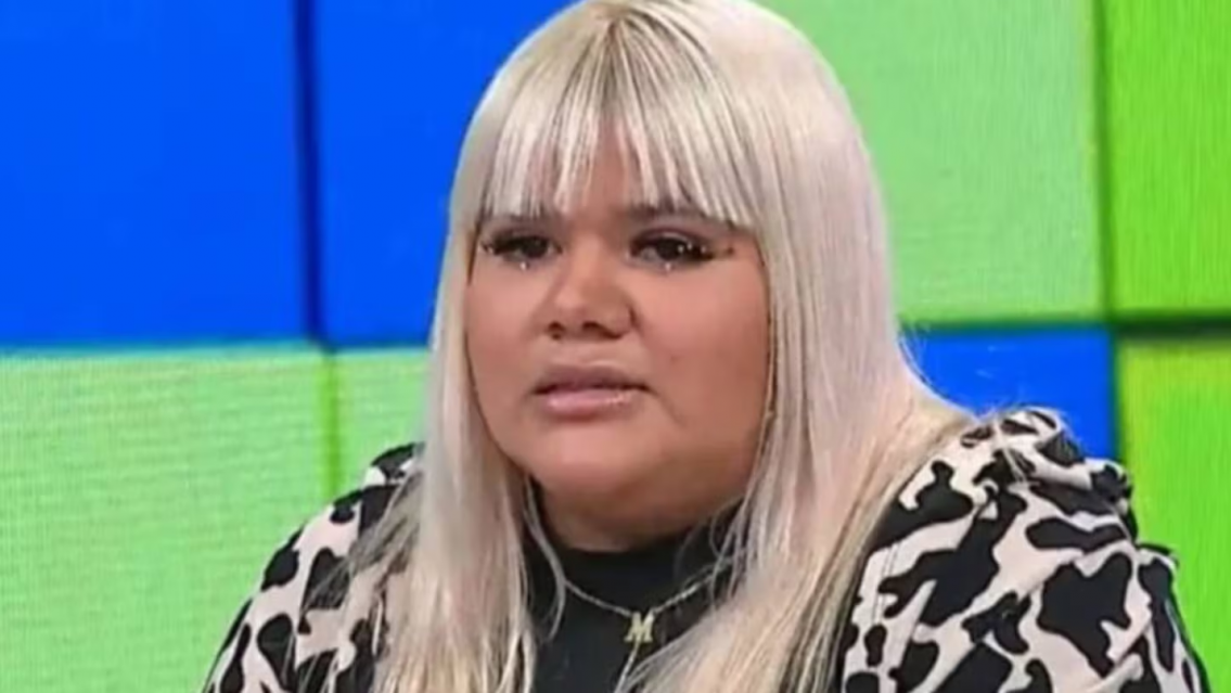 Con esposas y en ojotas, la foto que More Rial no quería que se filtre