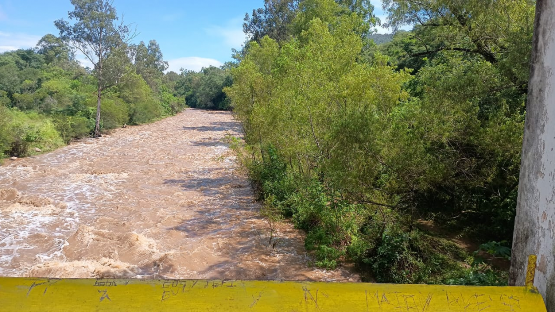 Chocolatada: así quedó el Río Zapla tras el temporal en Jujuy
