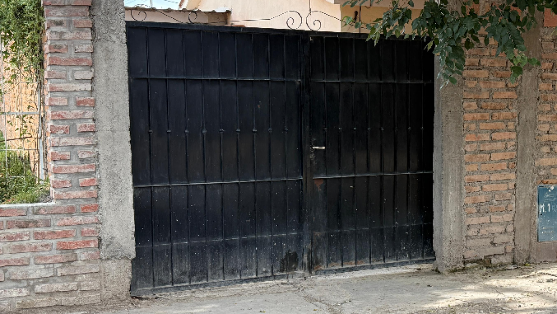 Vecinos escucharon fuertes alaridos, fueron a ver y mataron a una norte�a