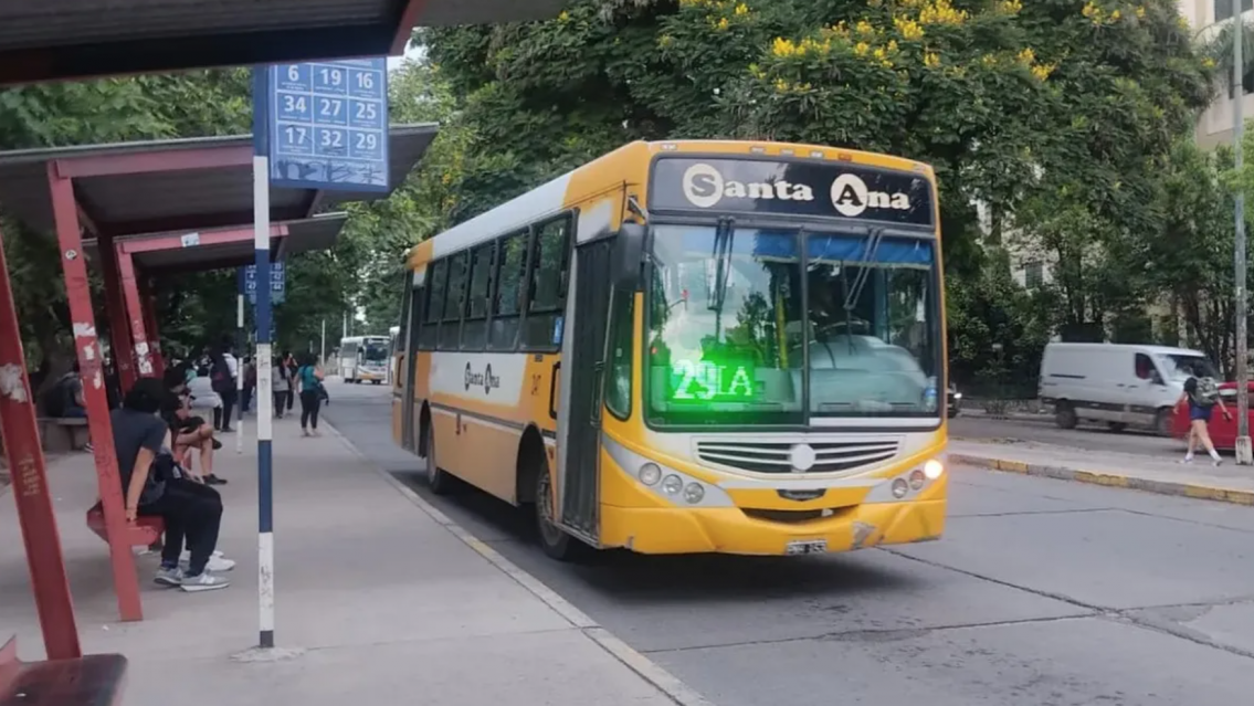 Grave crisis en el transporte en Jujuy: "Hay choferes que no cobran hace 4 meses"
