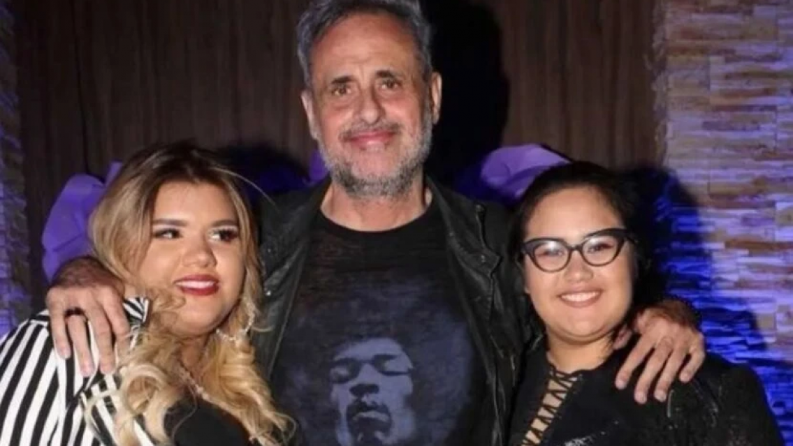 Totalmente distinta: a qu� se dedica y de qu� vive Roc�o Rial