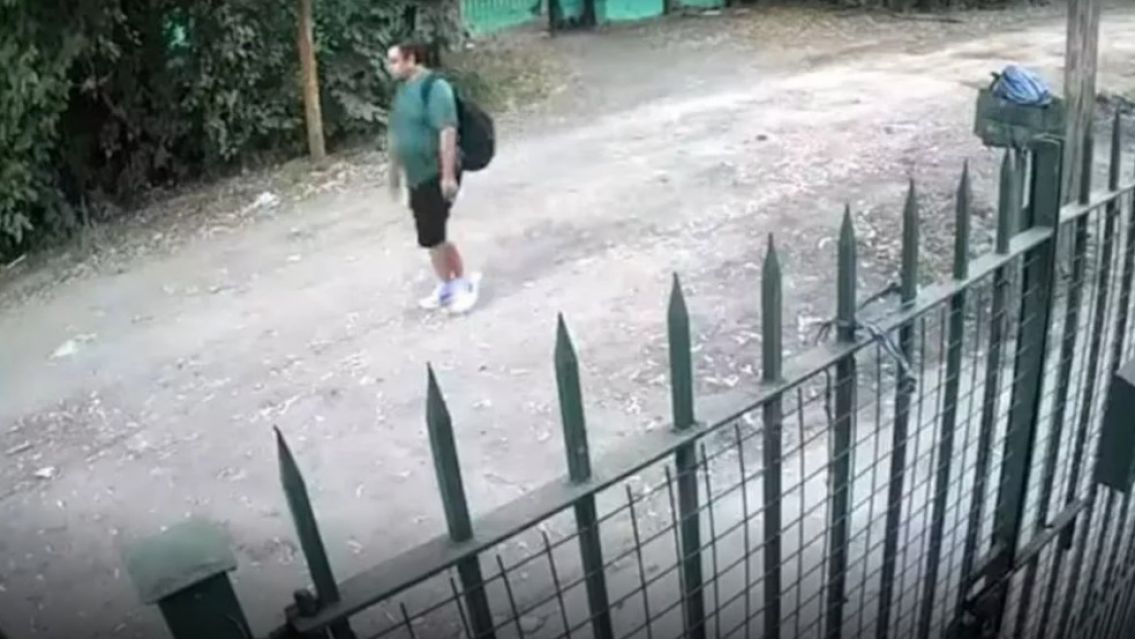 Caminaba a su trabajo, fue sorprendido por un ladr�n y qued� en terapia intensiva