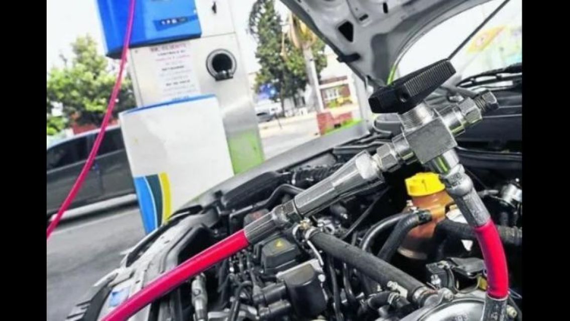 El Gobierno aument� el precio del gas y ahora cargar GNC es m�s caro