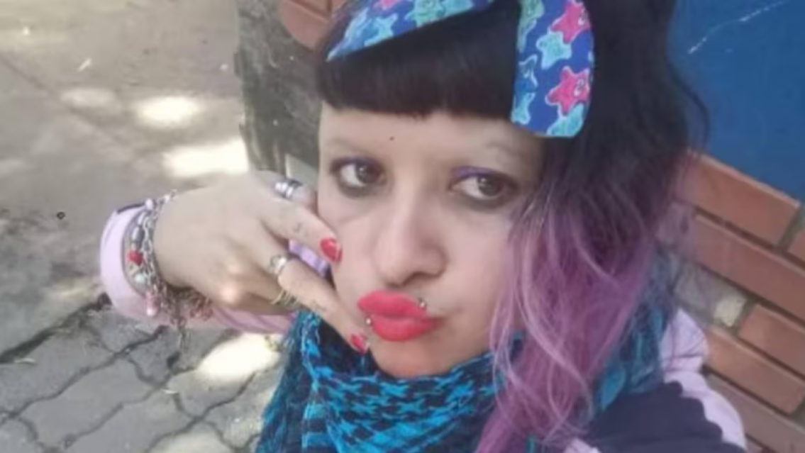 "La Chabona" subi� una foto besando a su hijo en la boca y la liquidaron