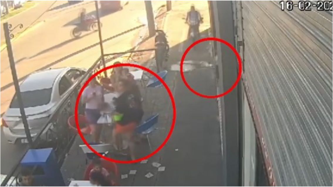 Motochorro chocó a dos nenes y a una mujer mientras huía de la policía