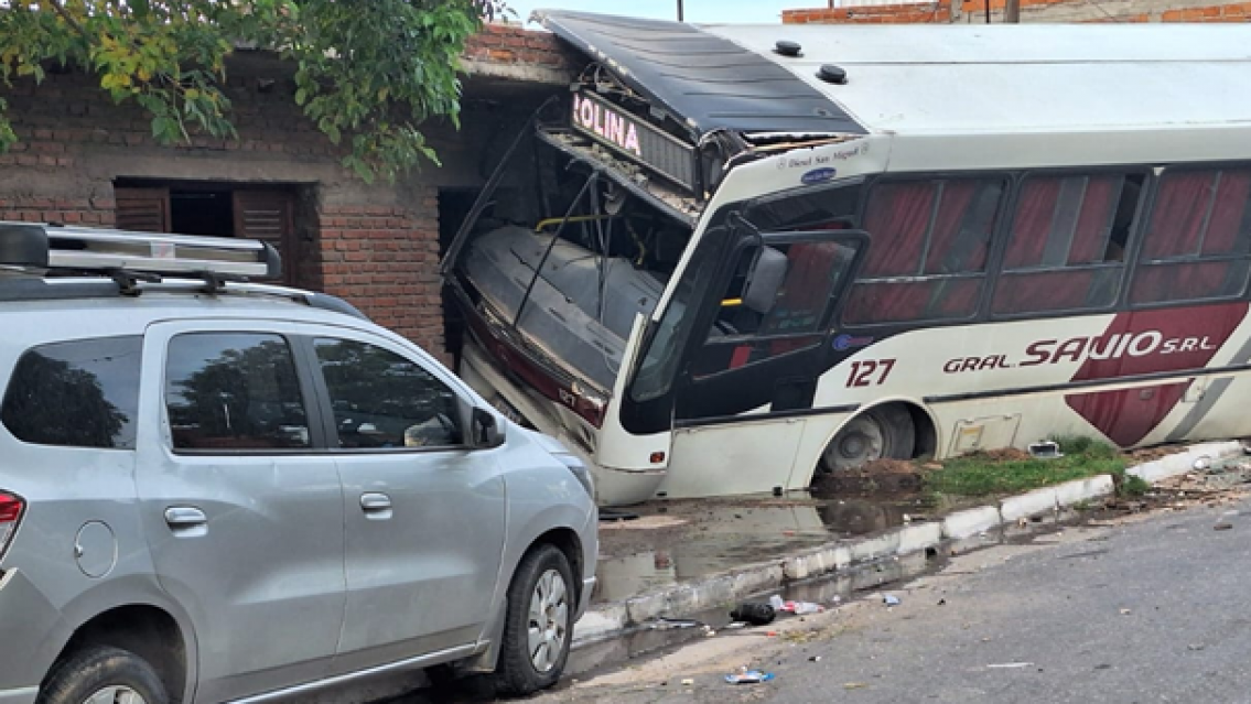 Alcoholemia y estado de las unidades, los vecinos reclaman por el siniestro en Palpalá